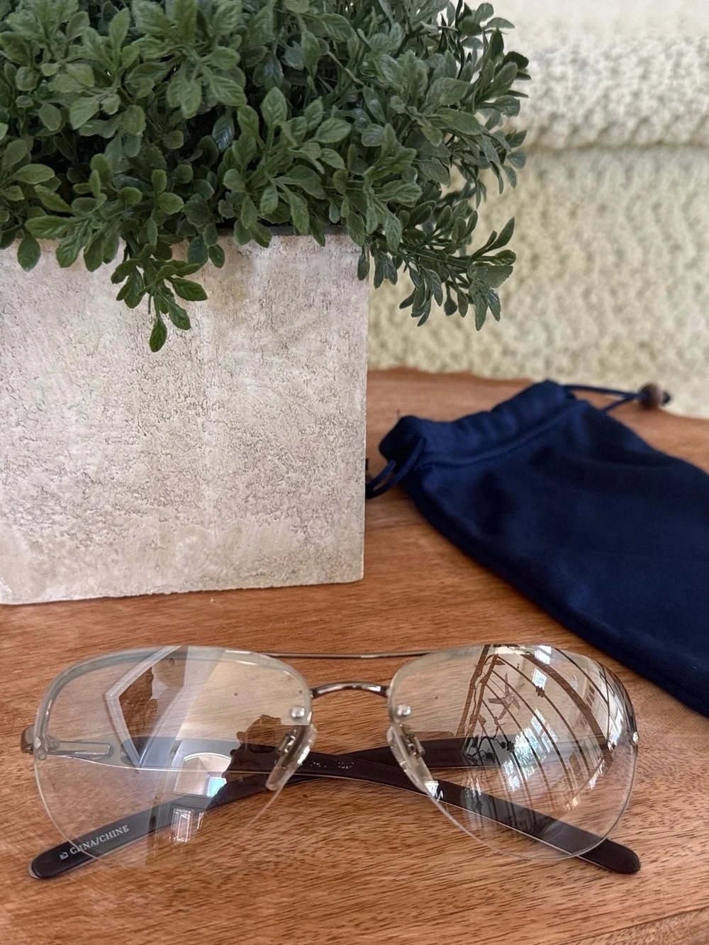 American Eagle Outfitters Clear Lens Aviator Sunglasses with Navy Pouch. 👓